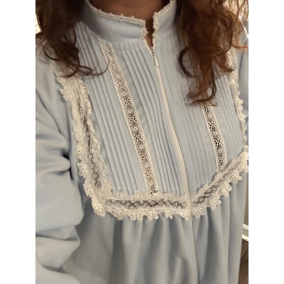 Vintage Willow Creek Fleece Nightgown Lace Trim, Tiered Sleeves Cottage Romantic - Picture 9 of 9
